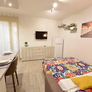 https://taormina-monolocale-a-trappitello.sicilyhotelsitaly.net